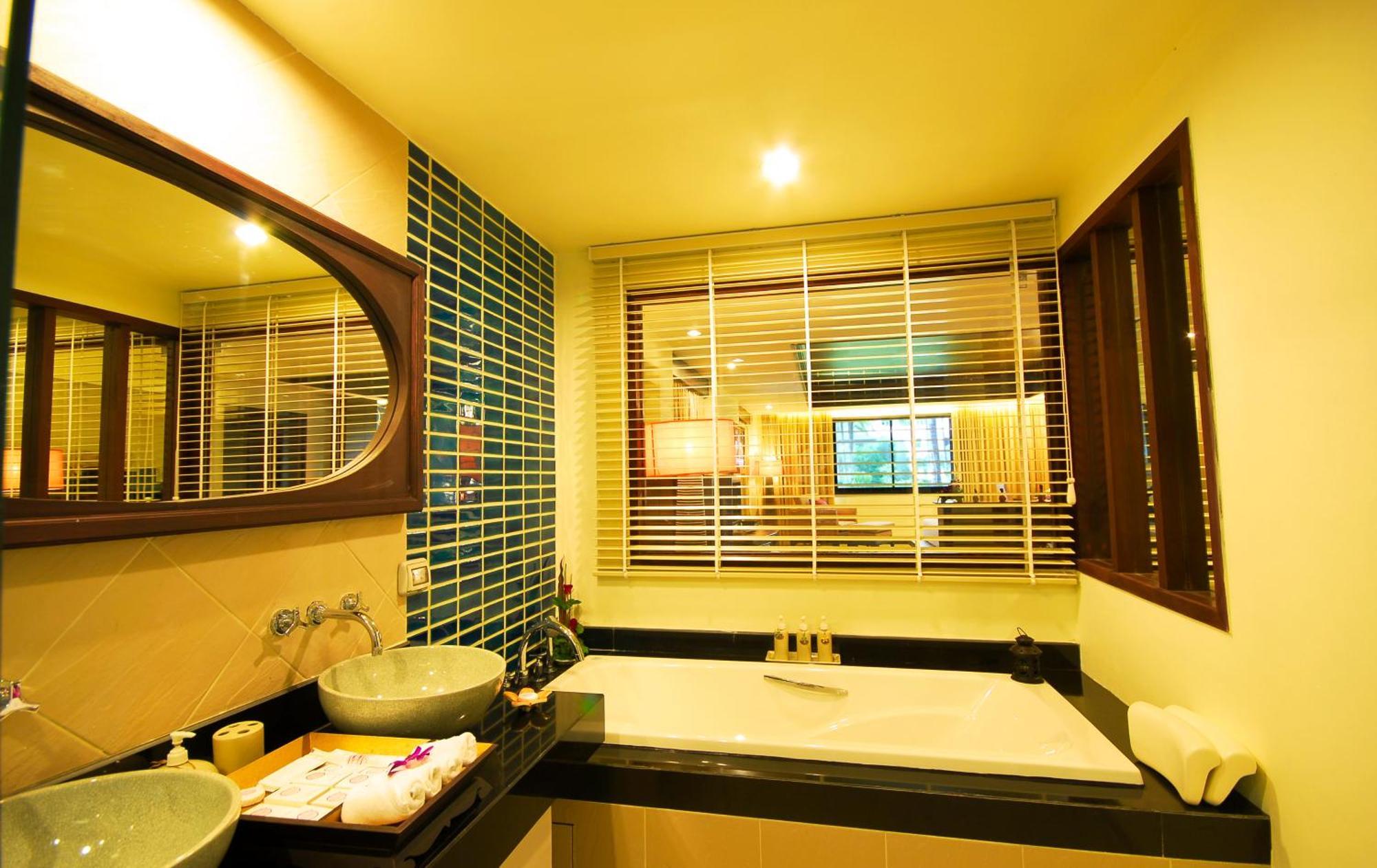 Khaolak Orchid Beach Resort - Sha Extra Plus Khao Lak Exterior foto