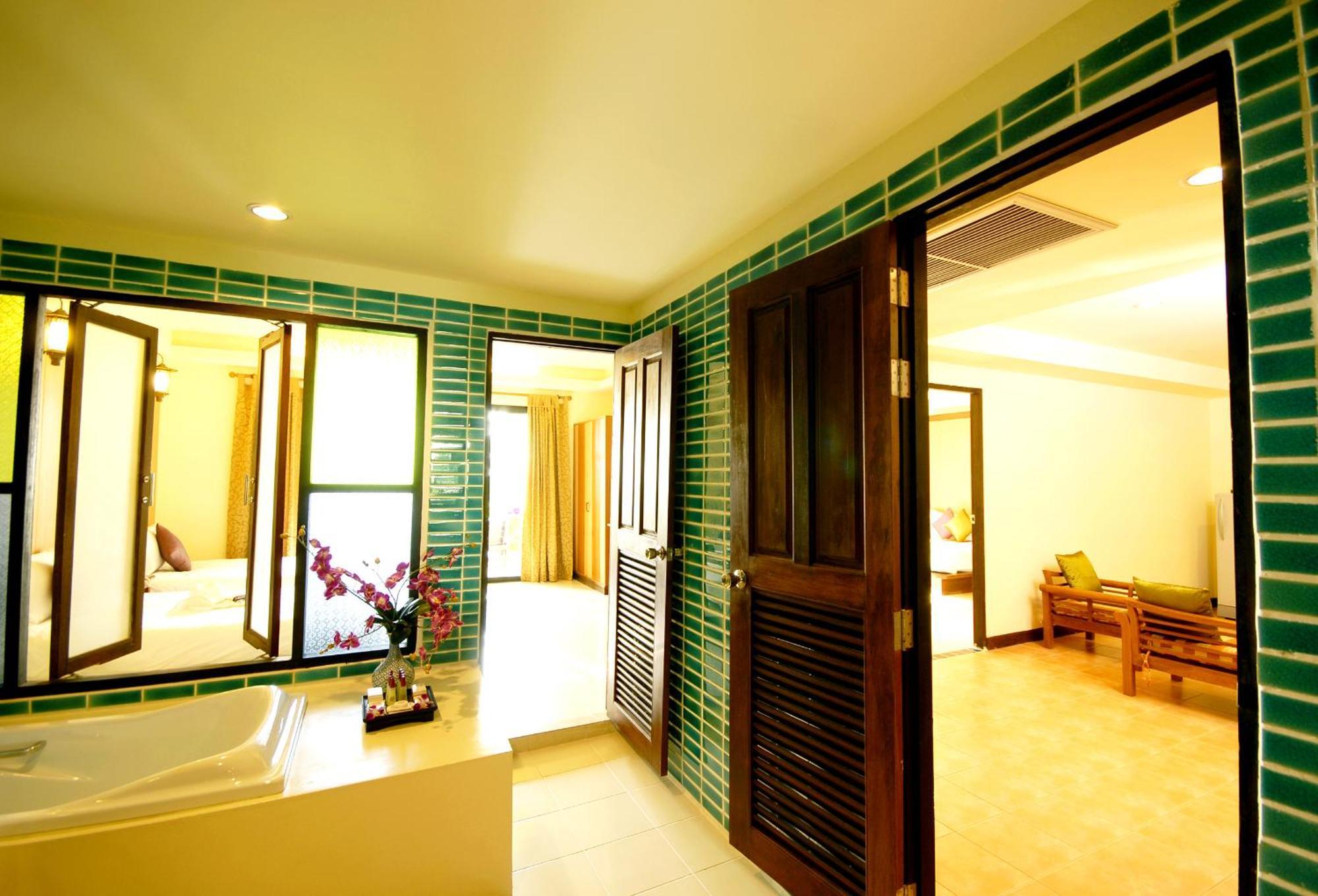 Khaolak Orchid Beach Resort - Sha Extra Plus Khao Lak Exterior foto