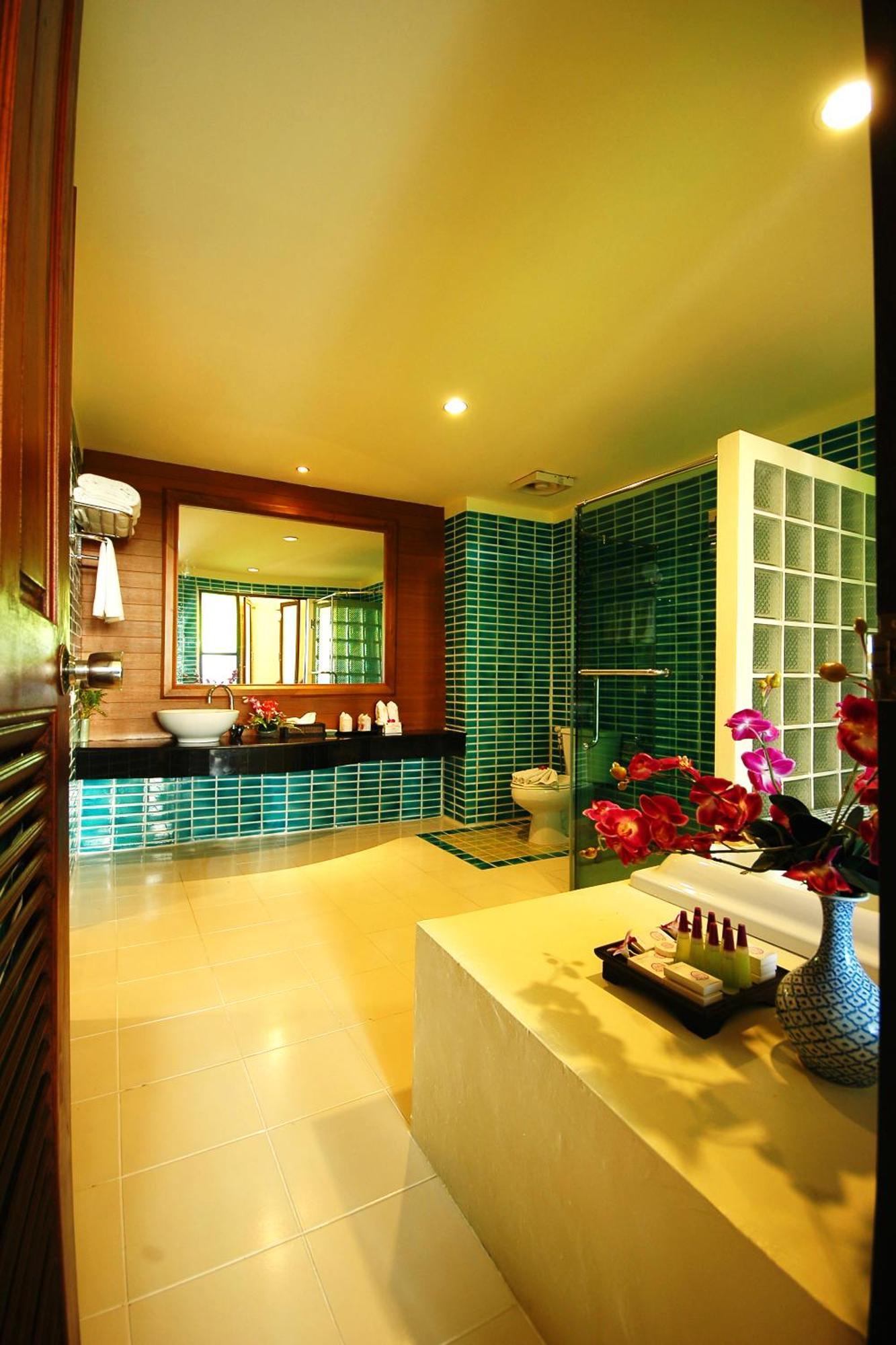 Khaolak Orchid Beach Resort - Sha Extra Plus Khao Lak Exterior foto